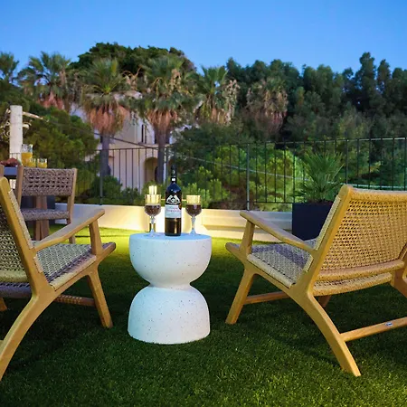 Monarco Executive * Rhodes City