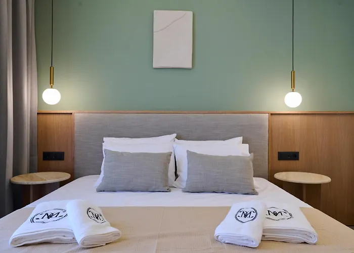 Monarco Executive * Rhodes City