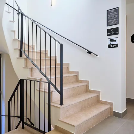 Monarco Executive Rhodes City