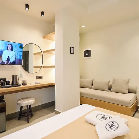 Monarco Executive Hotel *