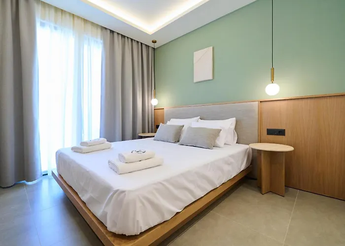 Monarco Executive Ξενοδοχείο *