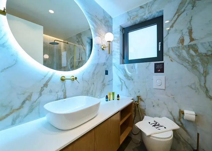 Monarco Executive * Rhodes City