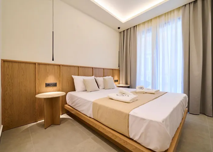 Monarco Executive Ξενοδοχείο *