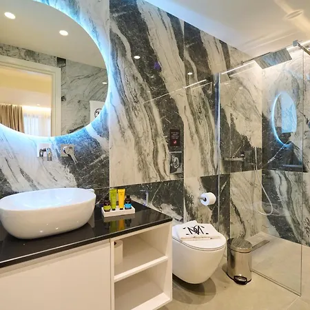 Monarco Executive * Rhodes City