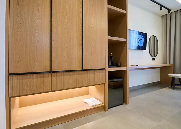 Monarco Executive Rhodes City